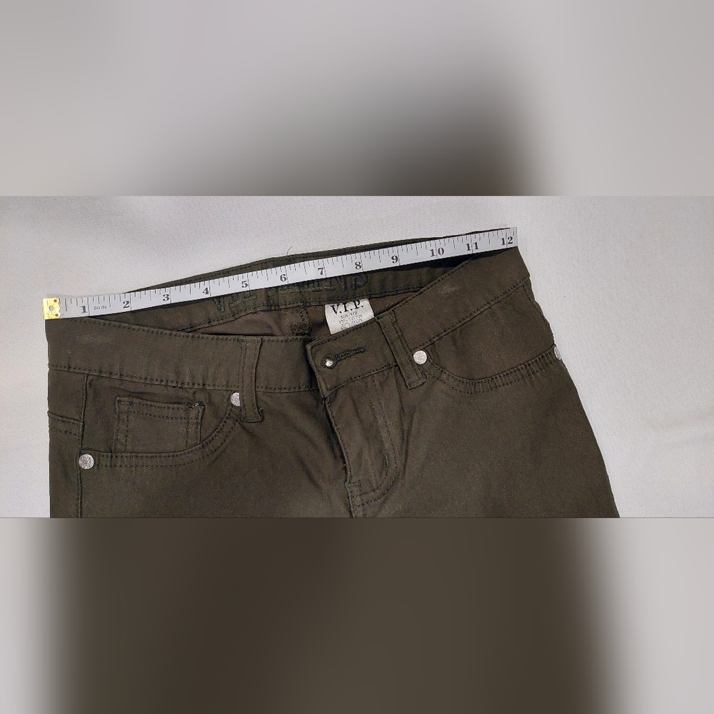 Green Slim Fit Jeans with Modern Appeal - Picture 7 of 7